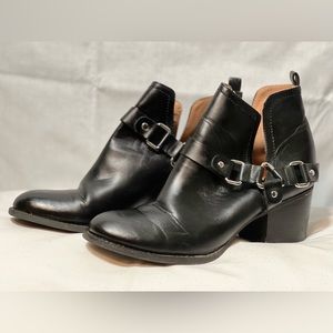 Steve Madden Womens Black Booties size 10